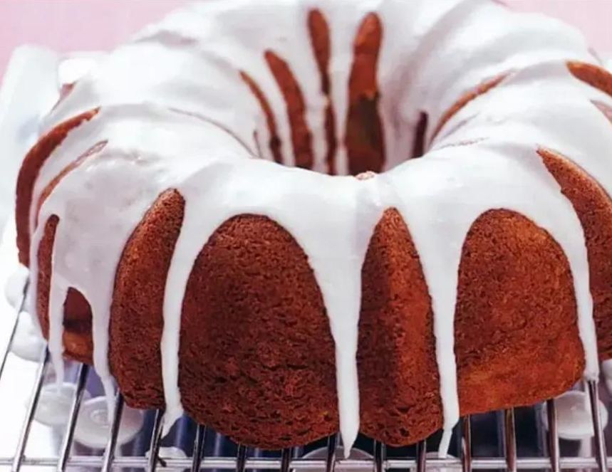 Apple-Cinnamon-Bundt-Cake