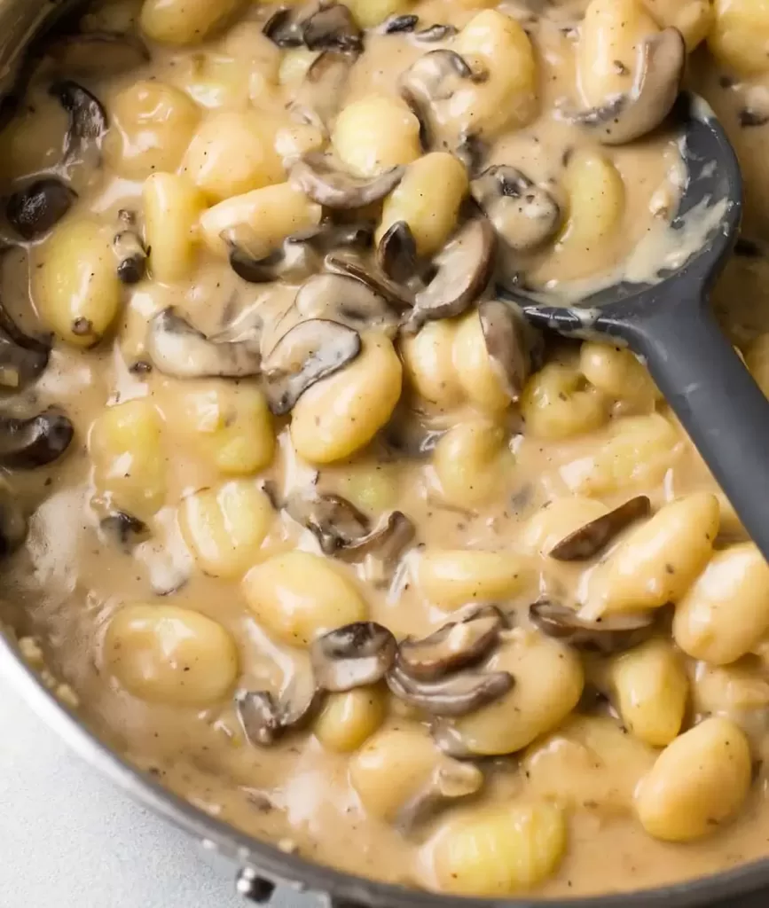 Creamy-mushroom-gnocchi