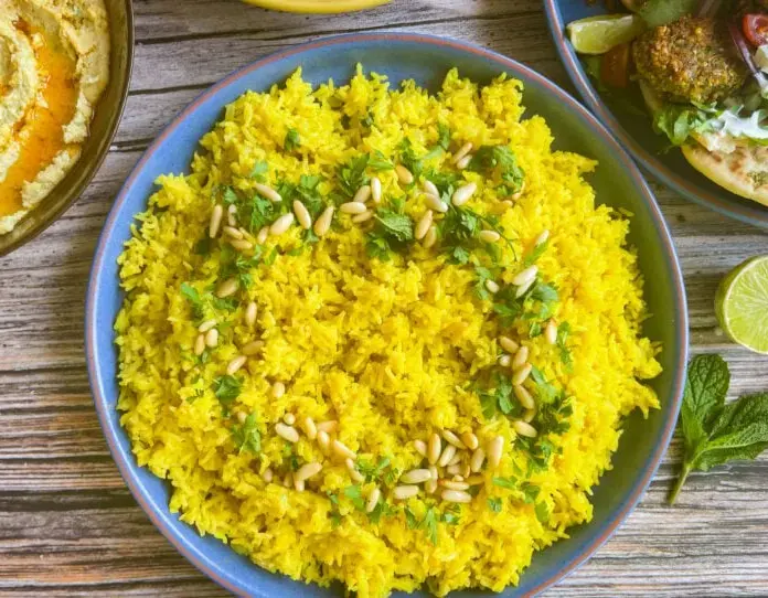 Easy-fragrant-middle-eastern-yellow-rice