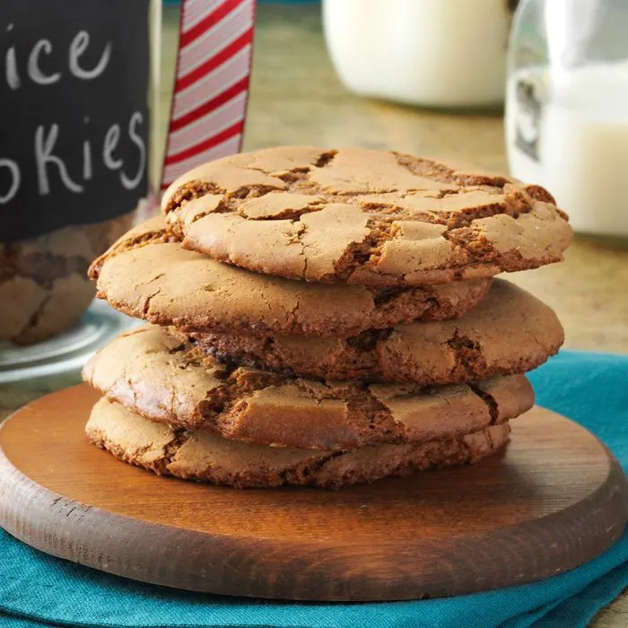 Giant-Spice-Cookies