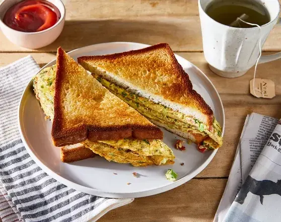 Indian-railway-omelette-sandwich