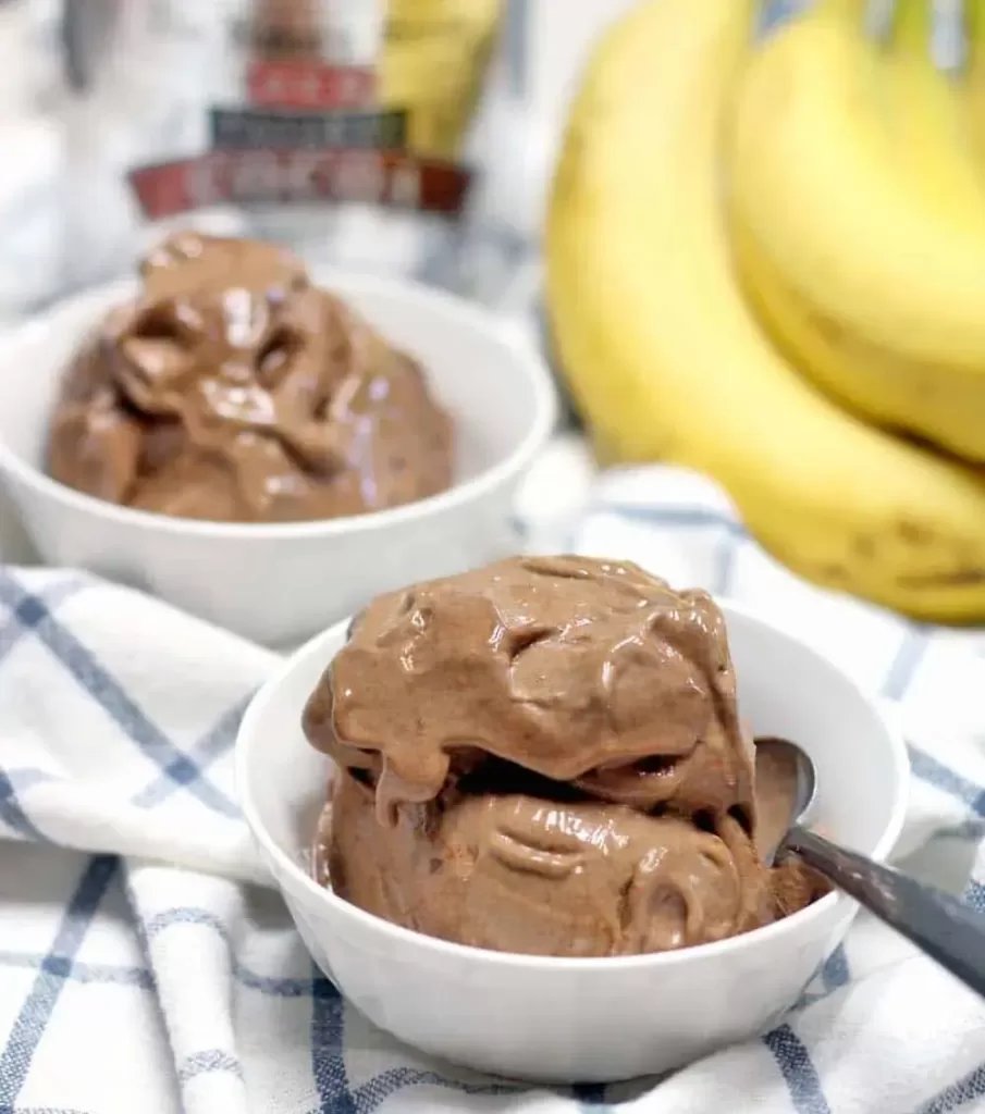 Two-Ingredient-Vegan-Chocolate-Banana-Ice-Cream