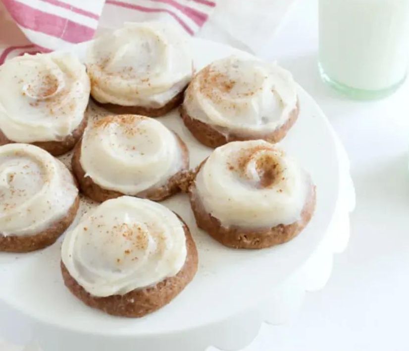 applesauce-spice-cookies-with-browned-butter-cream-cheese-frosting