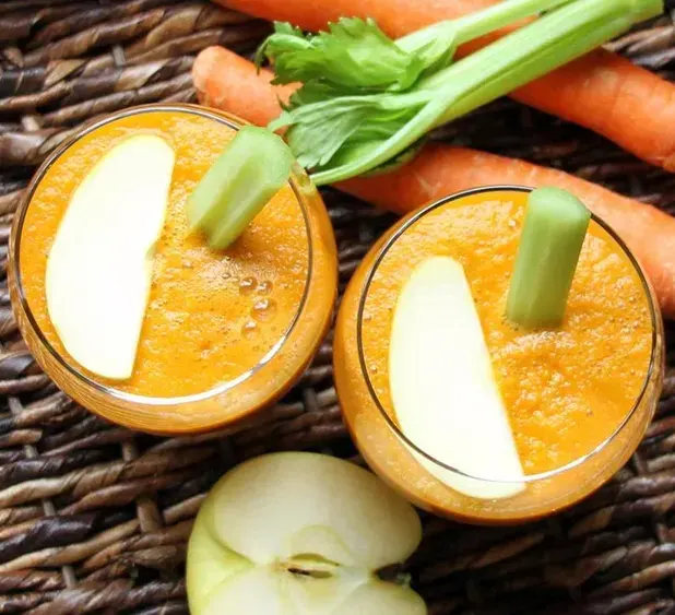 carrot-&-apple-juice