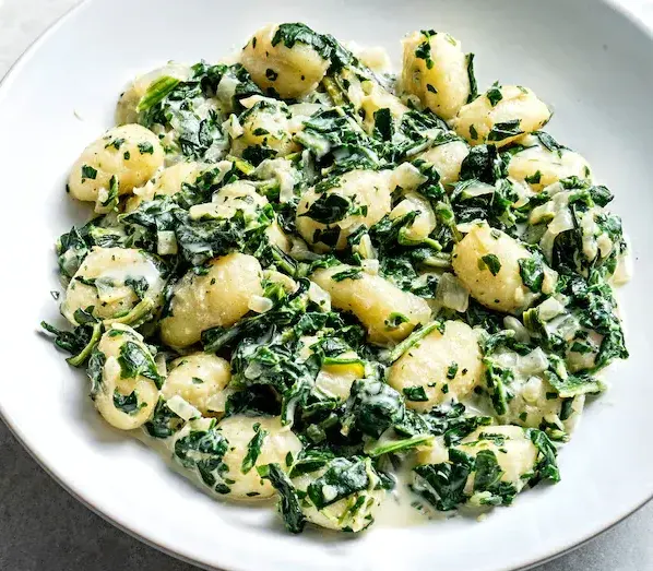 gnocchi-with-creamy-spinach-sauce