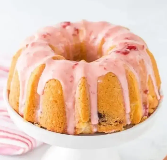 lemon-strawberry-pound-cake