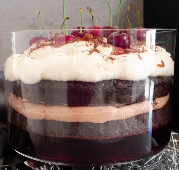 low-carb-and-keto-black-forest-trifle