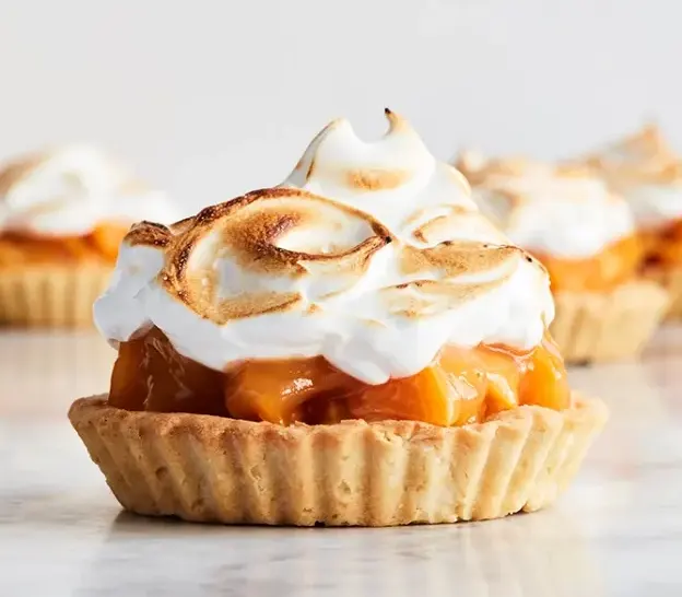mini-dry-apricot-meringue-pies