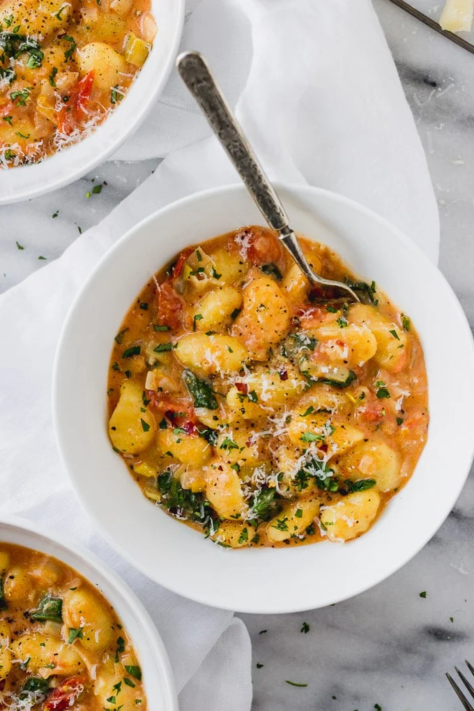 one-pot-creamy-tomato-spinach-gnochhi