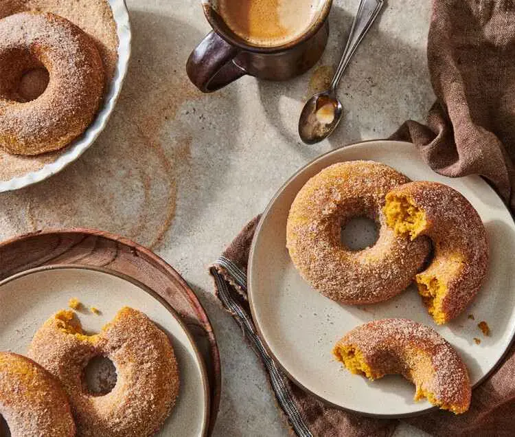 pumpkin-cake-mix-donuts