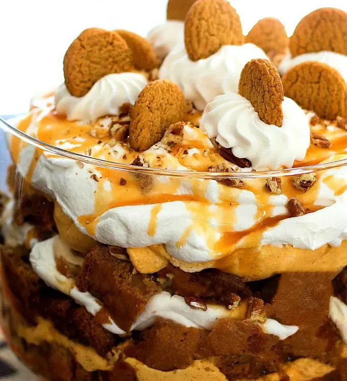 pumpkin-spice-cheesecake-trifle