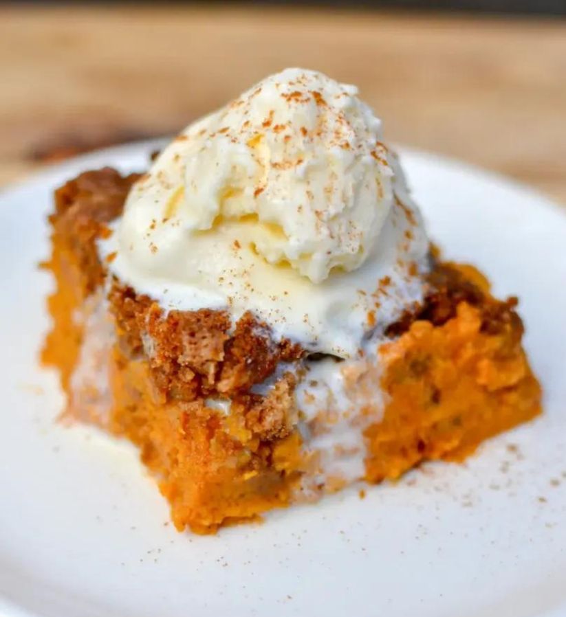 pumpkin-spice-dump-cake