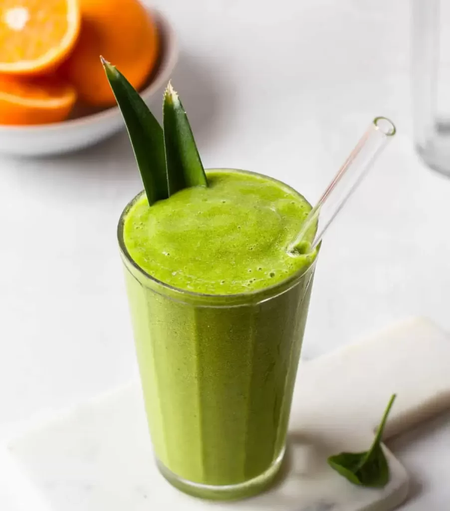 spinach-smoothie-with-fruit