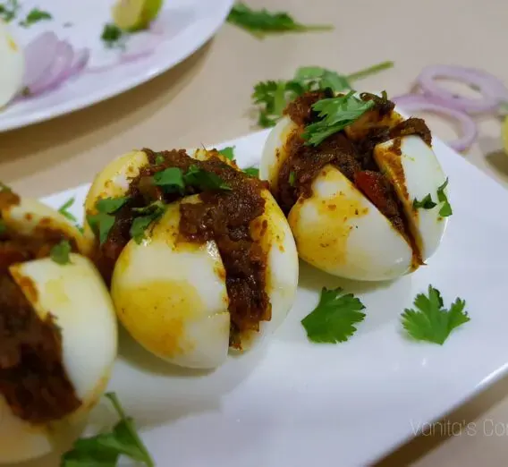 stuffed-masala-eggs