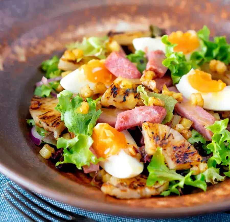Gammon-Salad-with-egg-and-pineapple