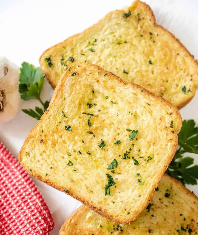air-fryer-texas-toast-garlic-bread