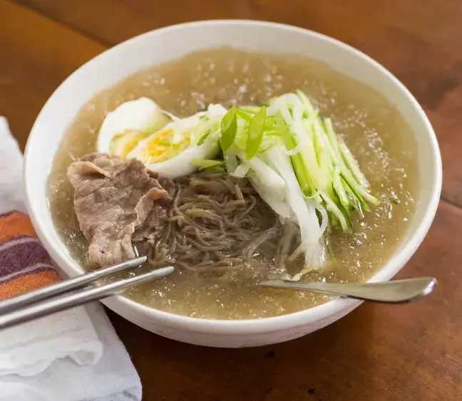 asian-pear-and-beef-noodle-soup