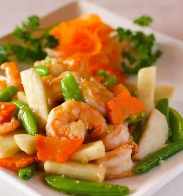 asian-pear-and-shrimp-stir-fry