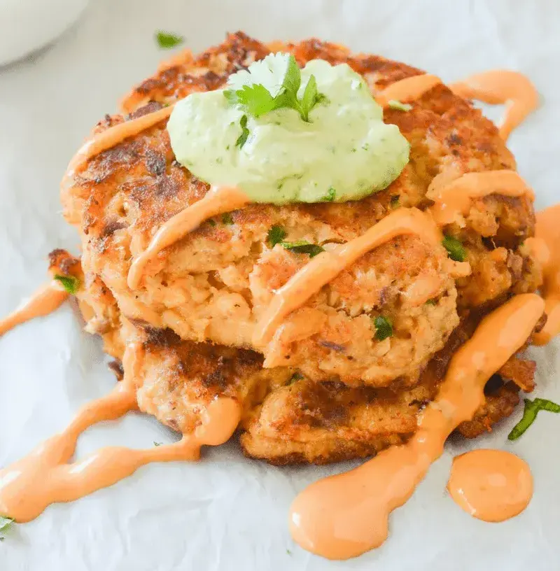 easy-keto-salmon-cakes