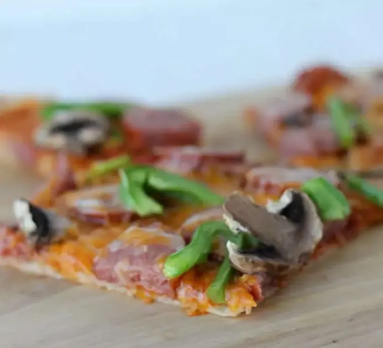 easy-kielbasa-pizza