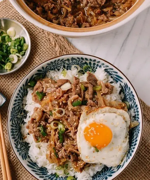 japanese-beef-and-rice-bowls