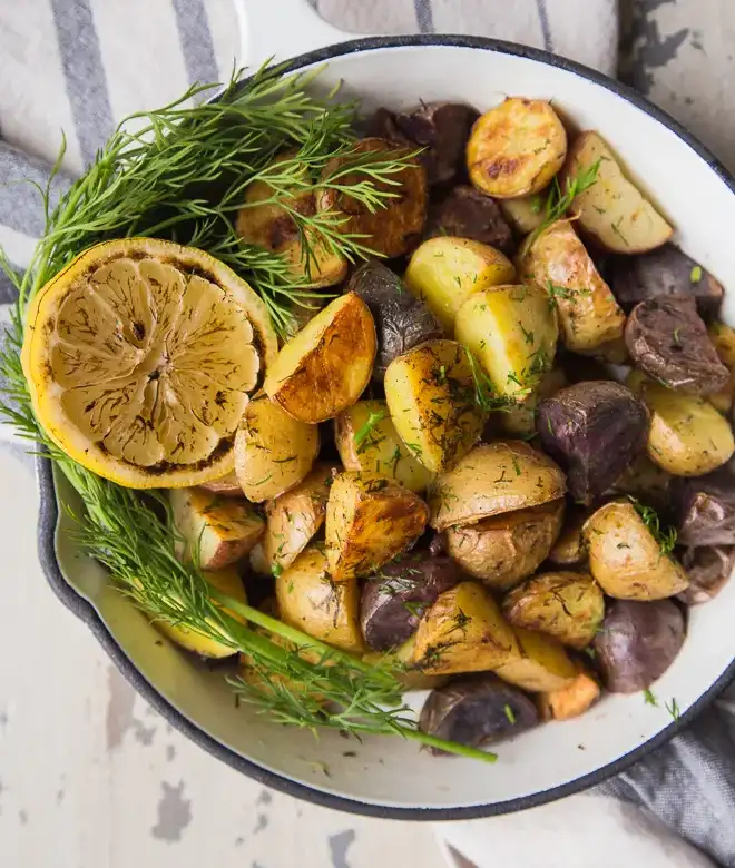 roasted-yukon-gold-potatoes-with-dill
