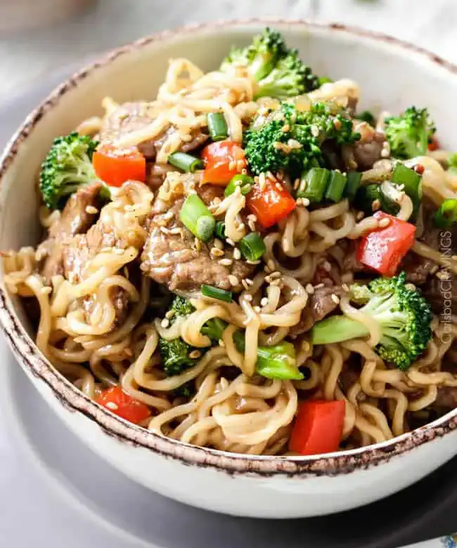 shaved-beef-and-broccoli-noodle-bowl