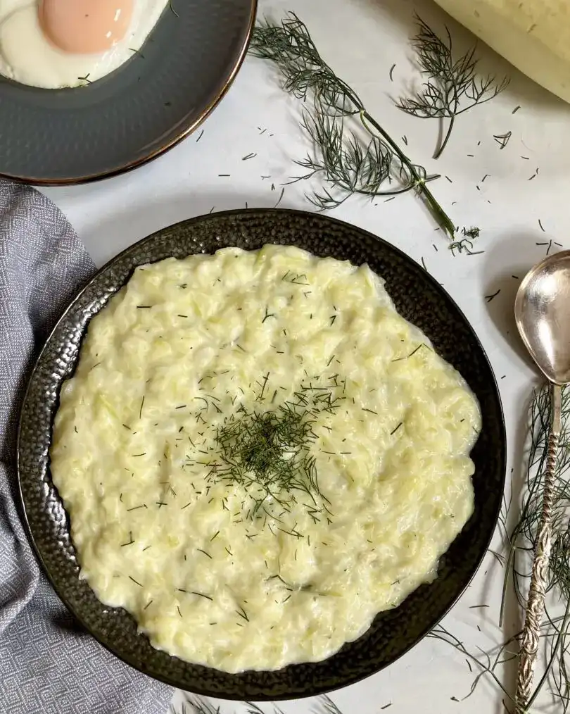 Hungarian-vegetable-marrow-stew-with-dill