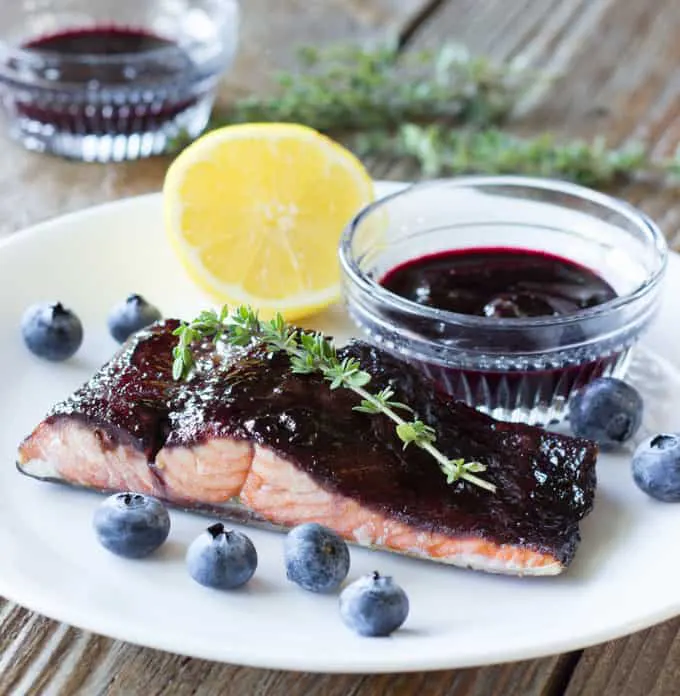 blueberry-balsamic-glazed-salmon