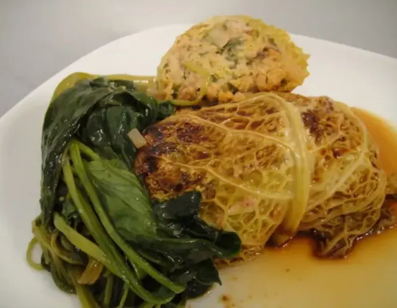 Napa-Cabbage-Rolls-with-Spicy-Korean-Sauce