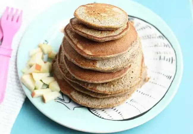 fluffy-applesauce-pancakes