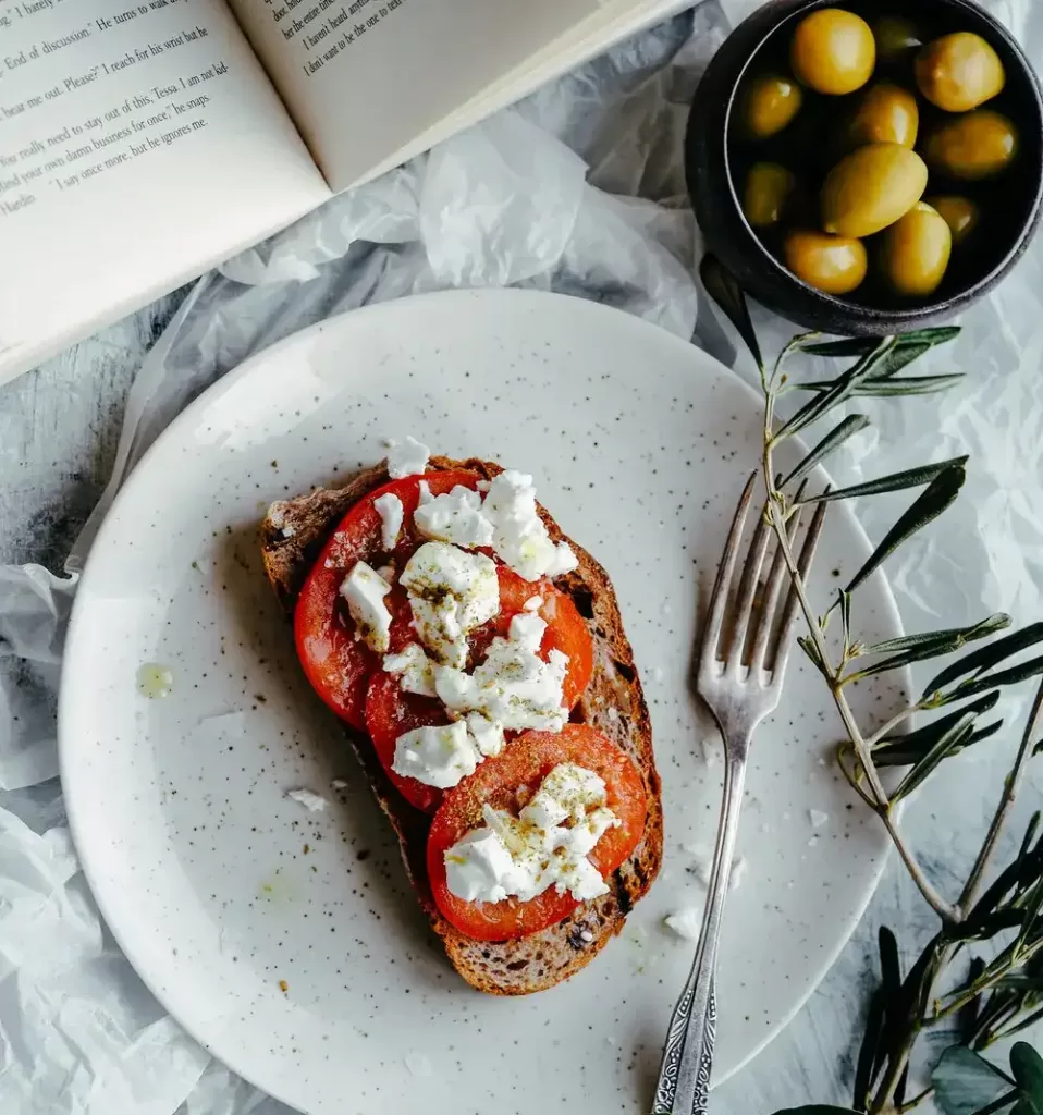 greek-olive-toast