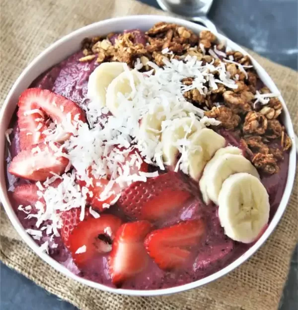 superfood-acai-bowl