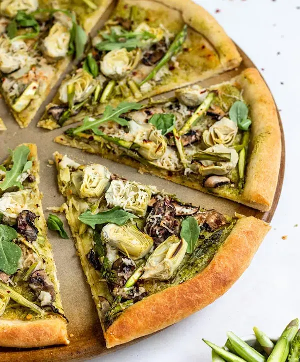 vegan-pesto-and-artichoke-pizza