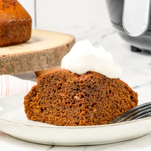 Air-Fryer-Gingerbread-Cake