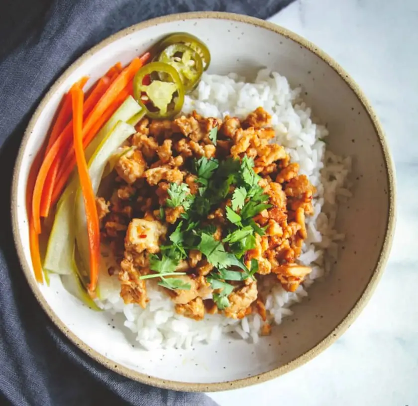 Asian-Ground-Turkey-and-Rice-Bowls