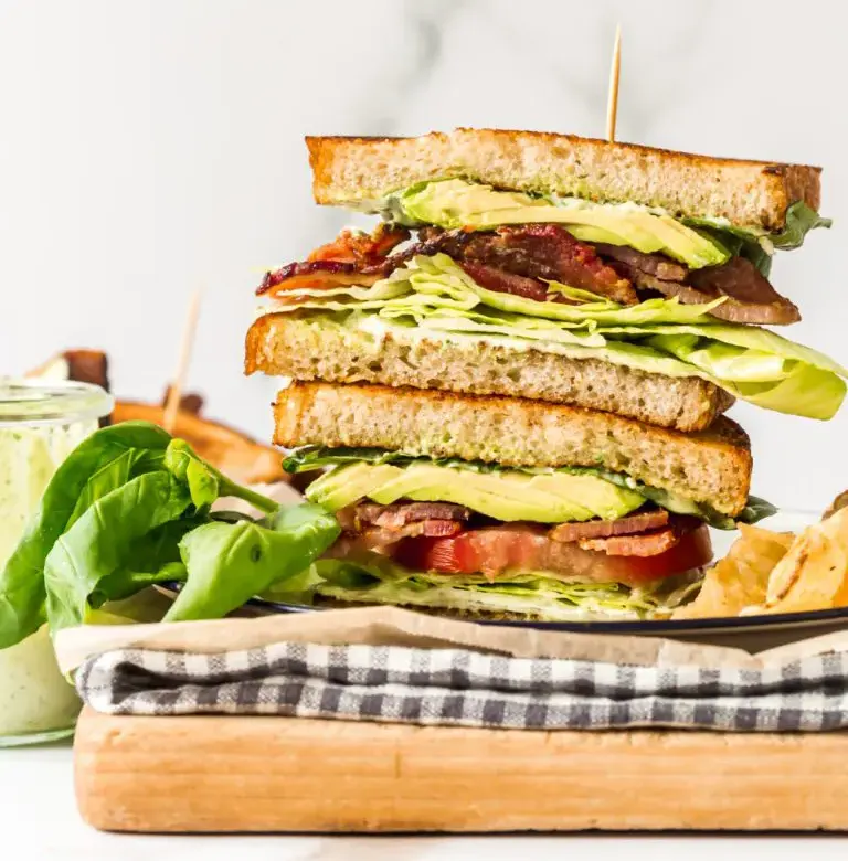 BLAT-(Bacon-Lettuce-Avocado-Tomato)-Panini