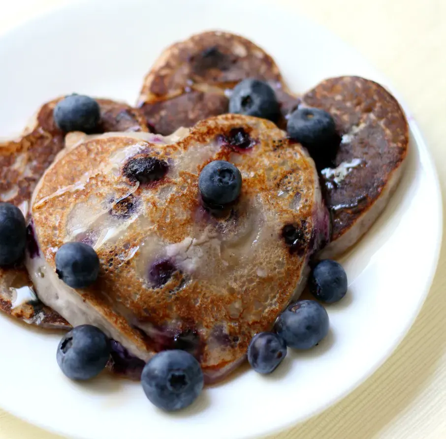 Blueberry-Heart-cakes