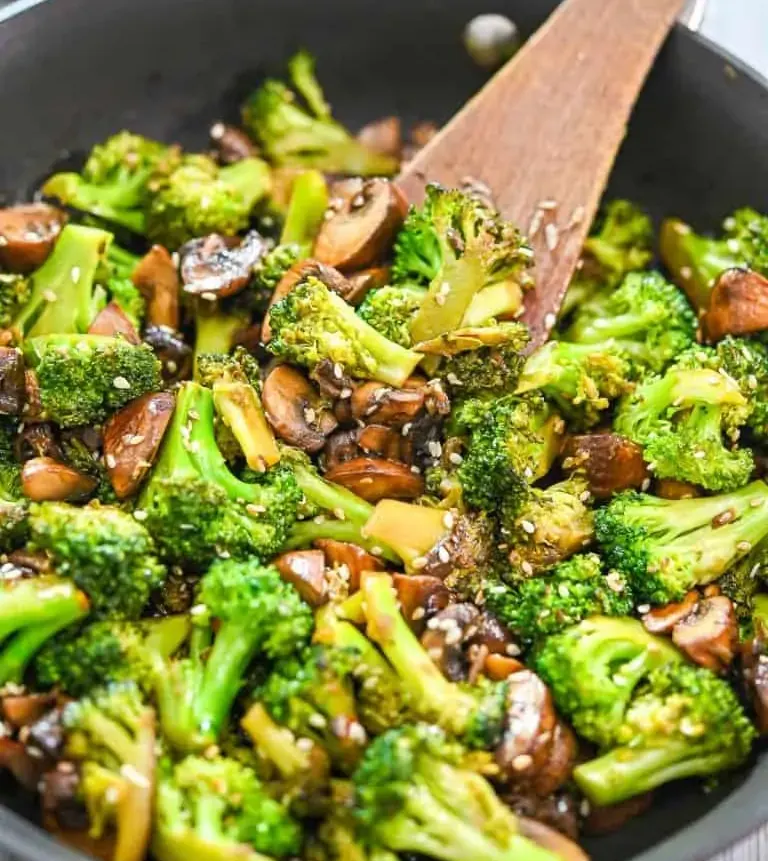 Broccoli-and-Mushroom-Stir-Fry