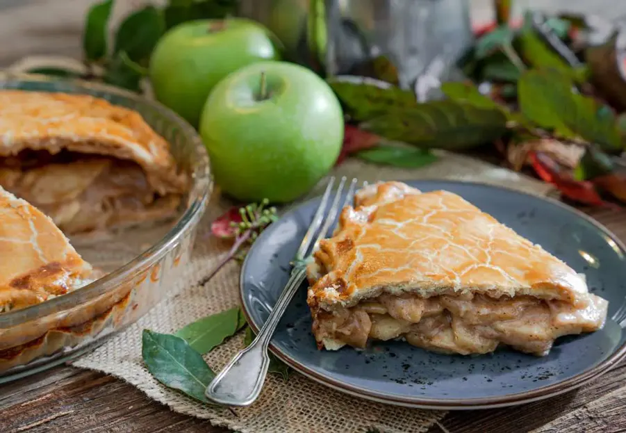 Buttery-Spiced-Snow-White-Apple-Pie