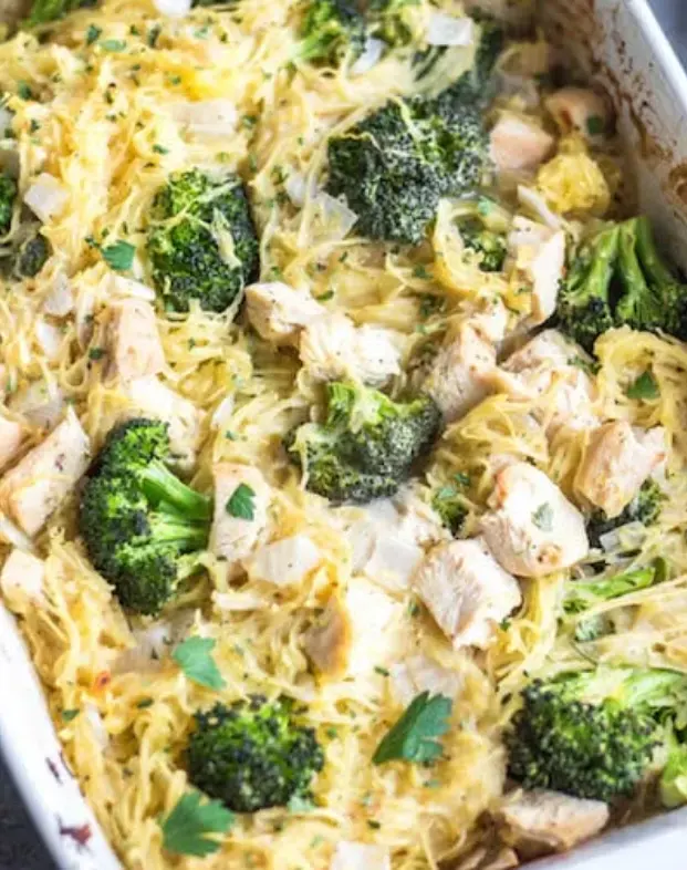 Chicken-and-Broccoli-Alfredo-Spaghetti-Squash-Casserole