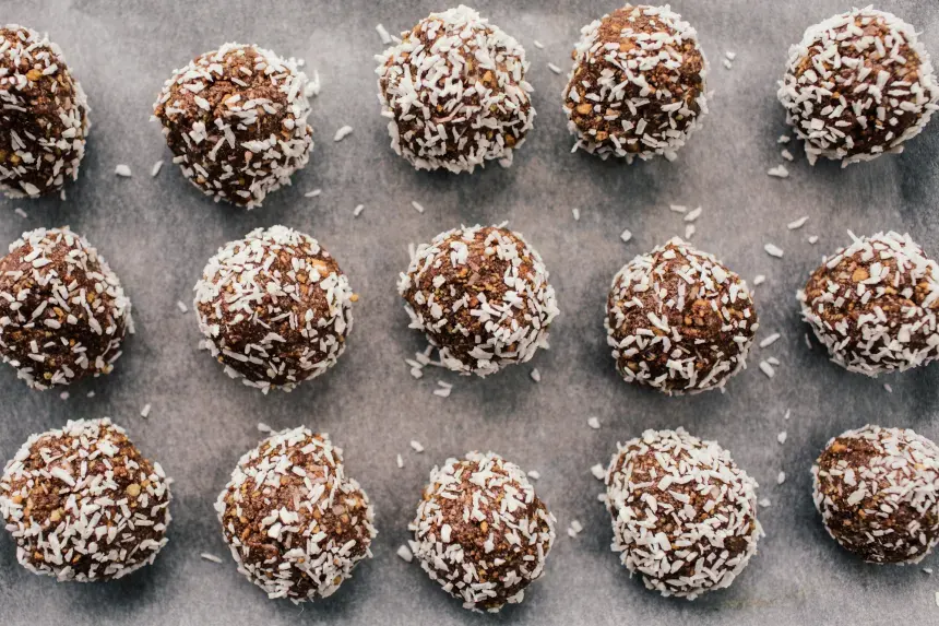 Chocolate-coconut-truffles