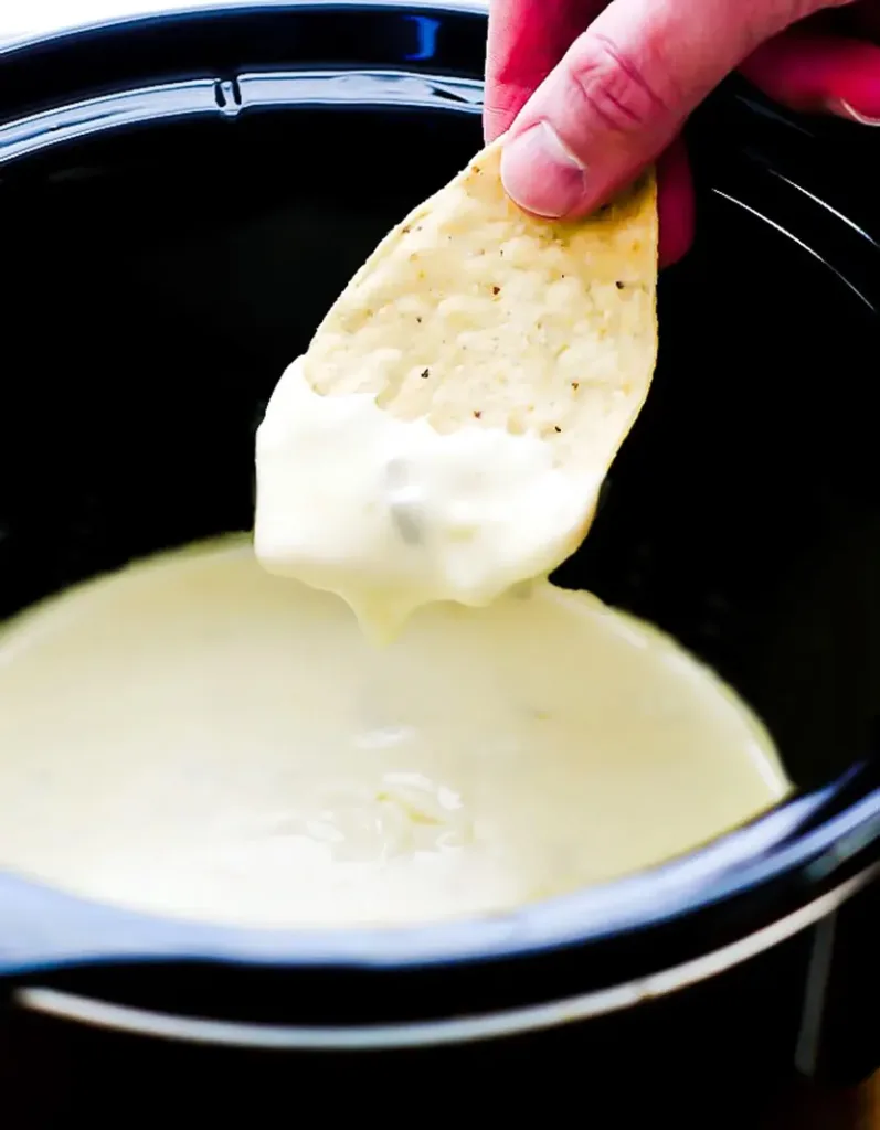 CrockPot-Queso-Blanco-Dip