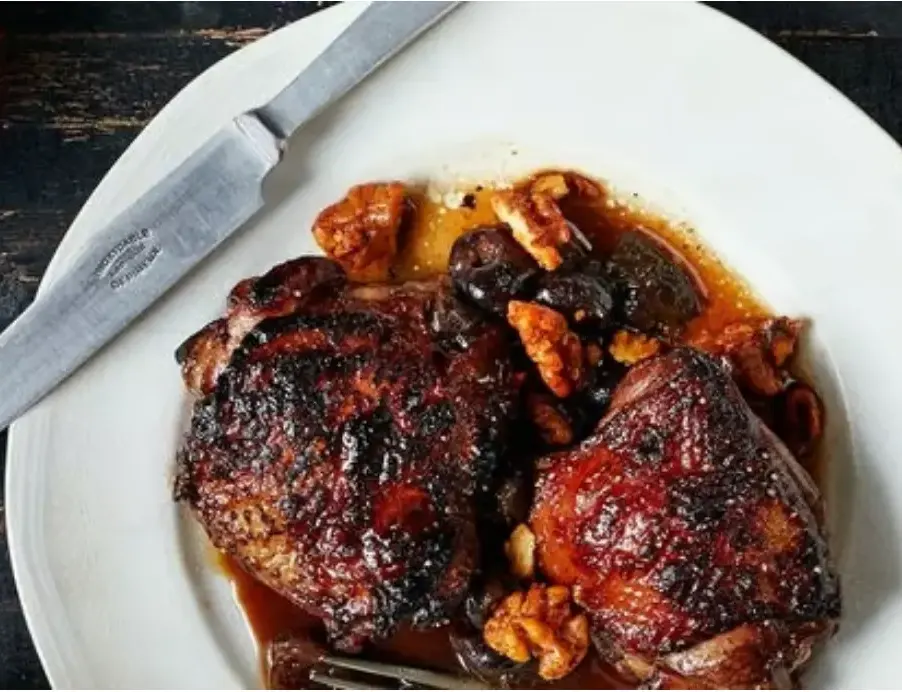 Fig-Braised-Chicken-with-Spiced-Walnuts