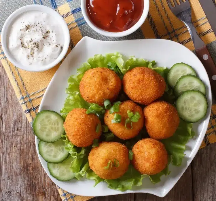 Fried-croquettes-with-potatoes-and-minced-pork