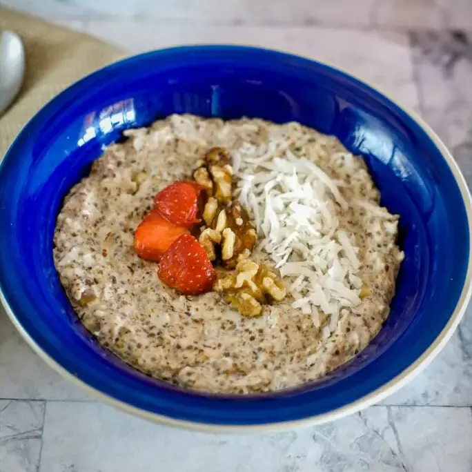 Keto-coconut-porridge