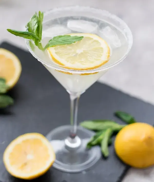 Lemon-Vodka-Cocktail