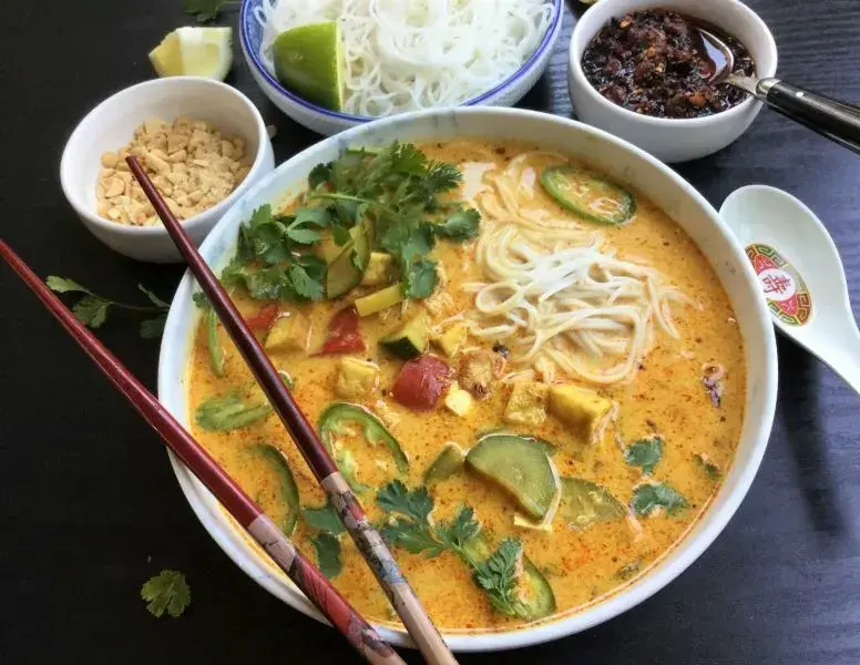 Malaysian-style-Vegetarian-Laksa