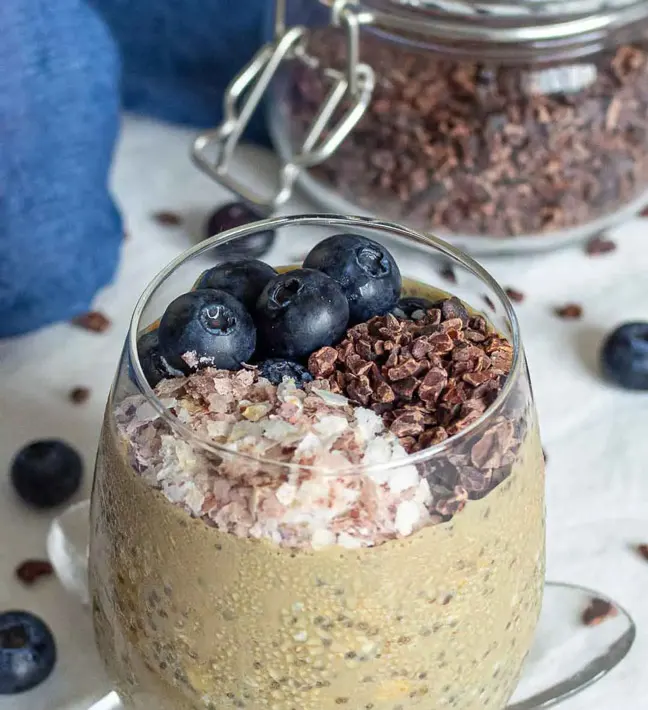 Overnight-Oats-with-Cacao-Nibs