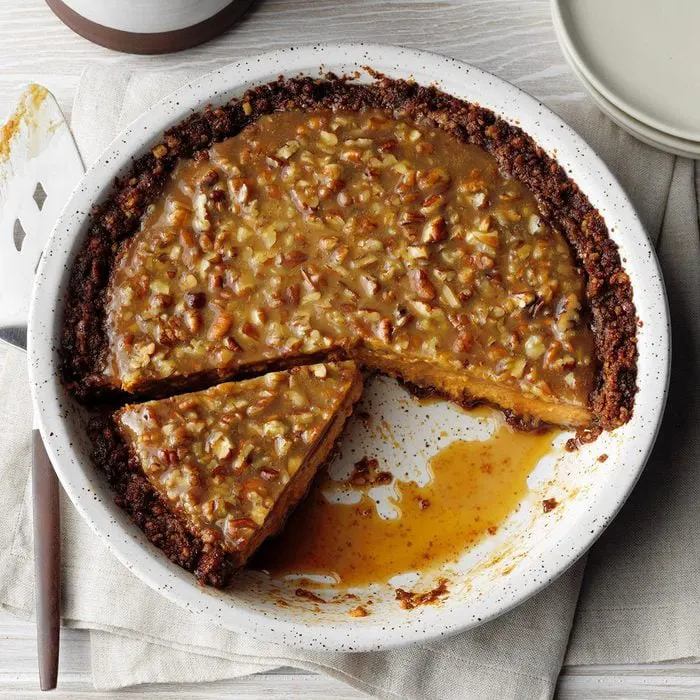 Pecan-Praline-Pumpkin-Pie